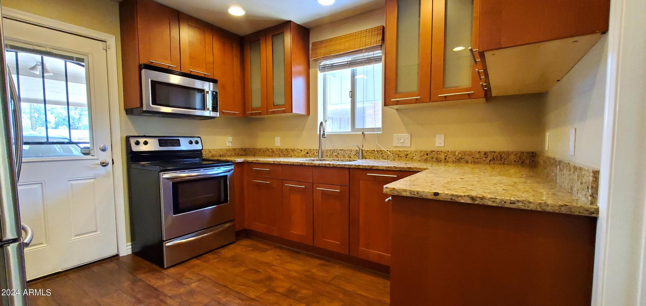 3302 East Pinchot Avenue - 10