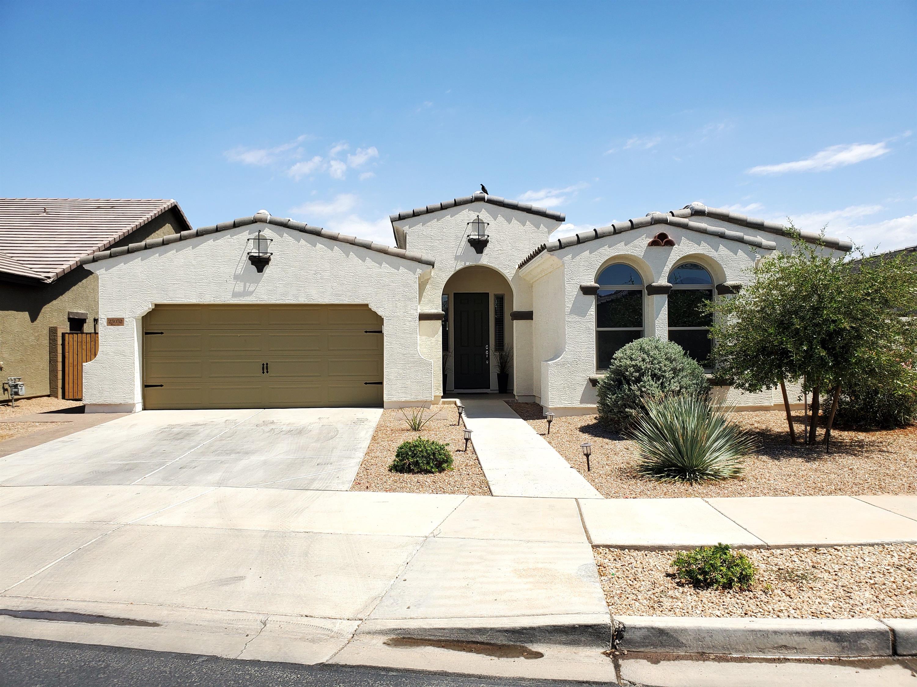 23052 Via Del Oro