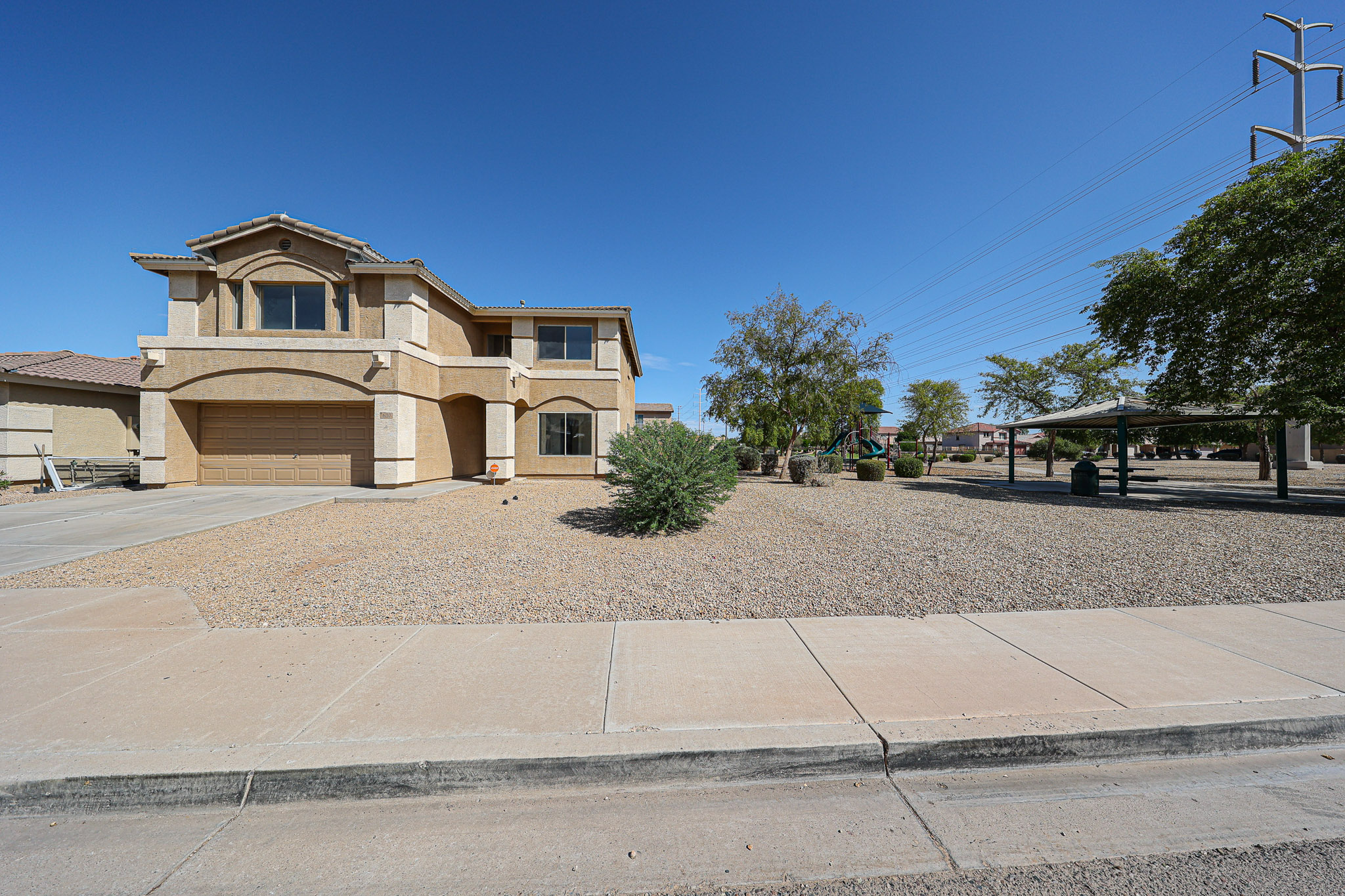 Property thumbnail image